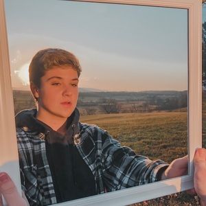 Meet your Posher, Grant